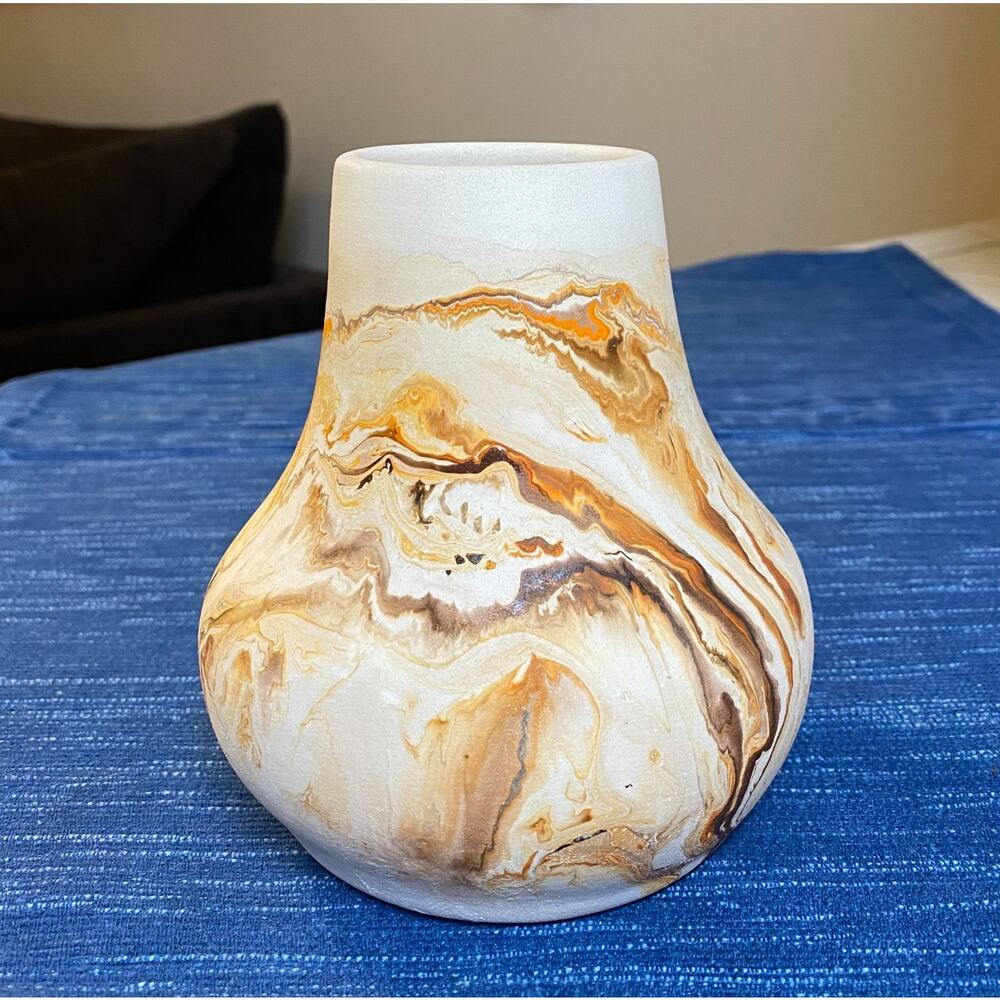 Vintage 5” Nemadji Pottery Orange Beige Brown Bulbous Marbled Swirl Bud Vase 82B